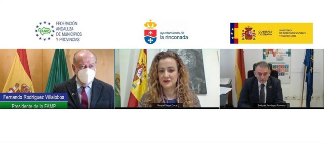 Jornada de formación sobre los Objetivos de Desarrollo Sostenible, con la participación del presidente de la FAMP, Fernando Rodríguez Villalobos; la primera teniente de alcalde de La Rinconada, Raquel Vega, y el secretario de Estado Enrique Santiago.