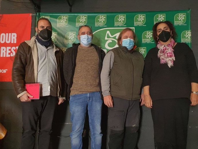 Aguilera con representantes de Verdemar.