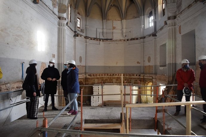 El alcalde de Soria visita las obras de Santa Clara.