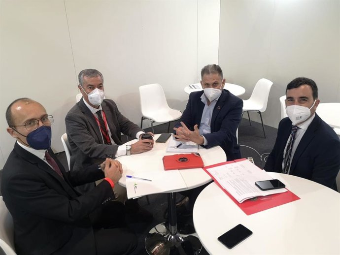 El Ayuntamiento de Almería se reúne con responsables de Aena.