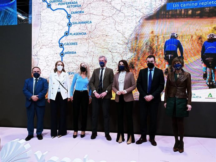 Representantes de las cuatro comunidades autónomas que participan en el Camino Mozárabe-Vía de la Plata.