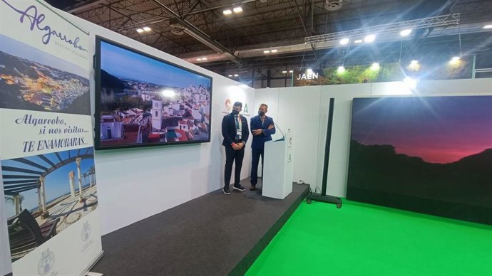 Presentación en Fitur de la oferta turística de Algarrobo