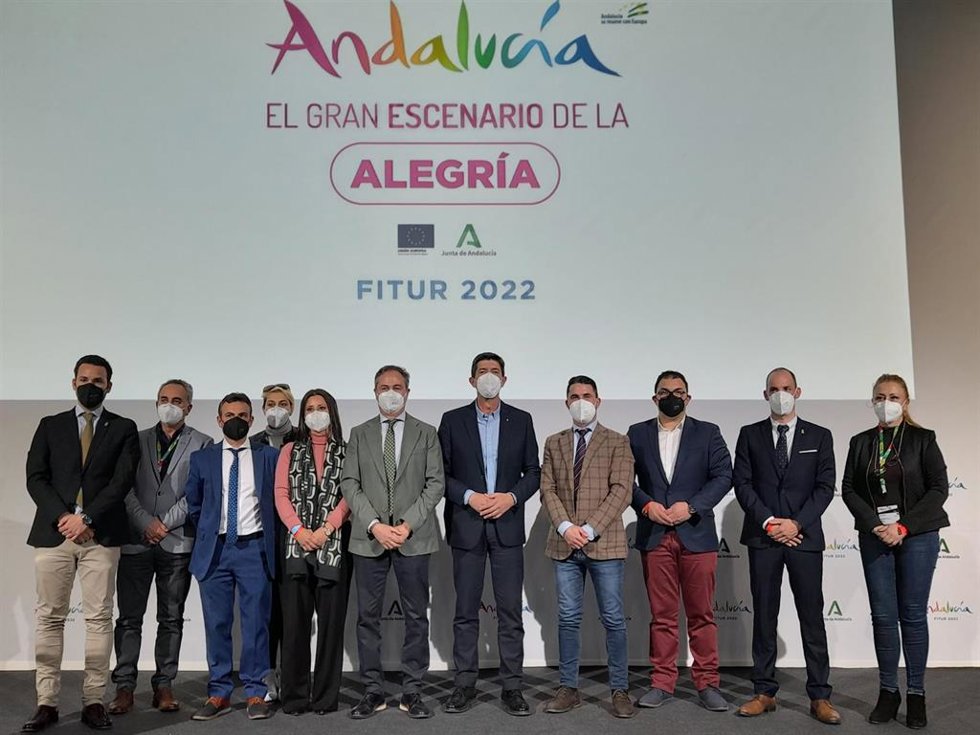 Marín (centro), en la presentación de la propuesta turística de los municipios de menos de 1.000 habitantes de Córdoba.