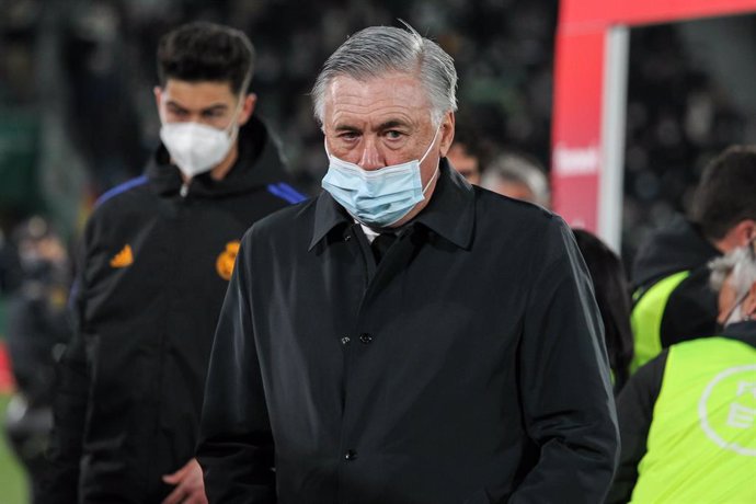 Carlo Ancelotti, coach of Real Madrid looks on during Copa del Rey football match played between Elche CF and Real Madrid at Martinez Valero stadium on January 20, 2022, in Elche, Alicante, Spain.