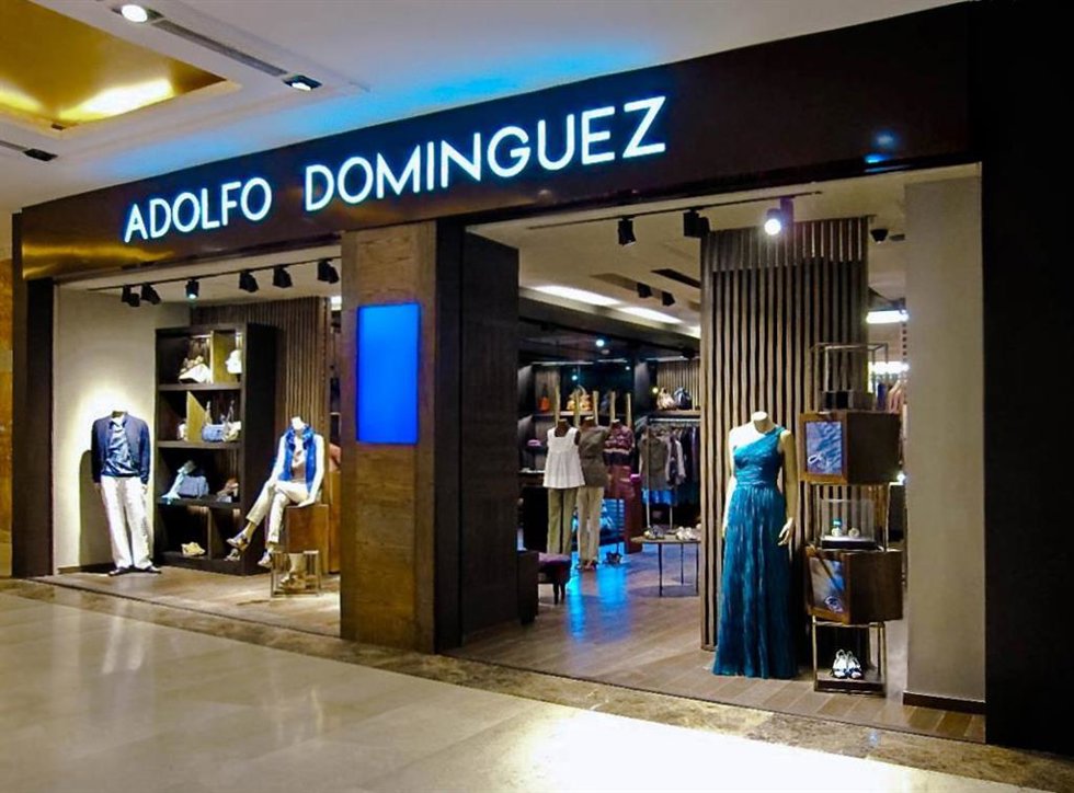 Archivo - Tienda de Adolfo Domínguez en Delhi