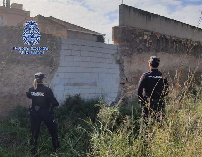 Tapia desde la que intentó saltar el ladrón