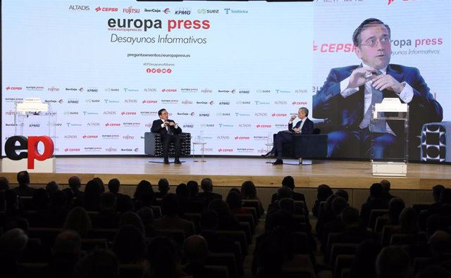 El ministro de Asuntos Exteriores, Unión Europea y Cooperación, José Manuel Albares, interviene en un desayuno Informativo de Europa Press, en el Auditorio El Beatriz Madrid, a 21 de enero de 2022, en Madrid (España).
