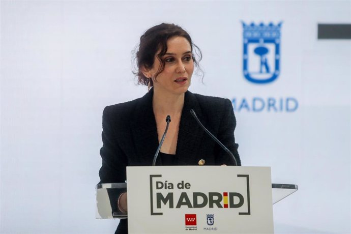 La presidenta de la Comunidad de Madrid, Isabel Díaz Ayuso, comparece en el Día de Madrid en Fitur 2022, en la tercera jornada de la 42 edición de la Feria Internacional del Turismo, Fitur 2022, en Ifema Madrid, a 21 de enero de 2022, en Madrid (España