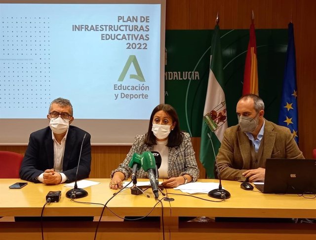 Presentación de la nueva programación de actuaciones en infraestructuras educativas del año 2022 en Huelva.