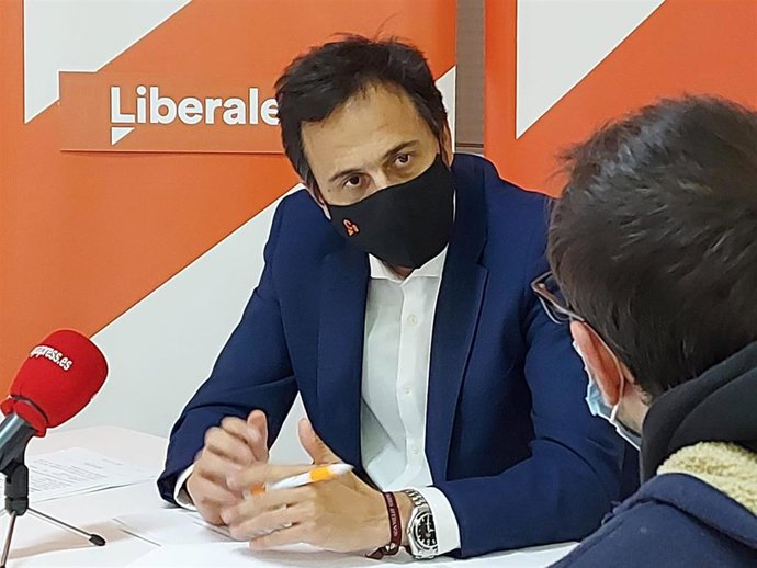 El secretario de Acción Institucional de Ciudadanos en Andalucía, Javier Loscercales
