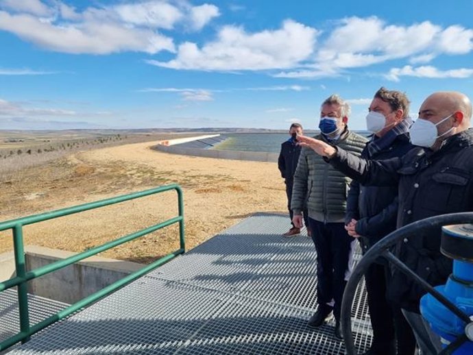 Visita del ministro Luis Planas a las actuaciones en el canal Toro-Zamora.