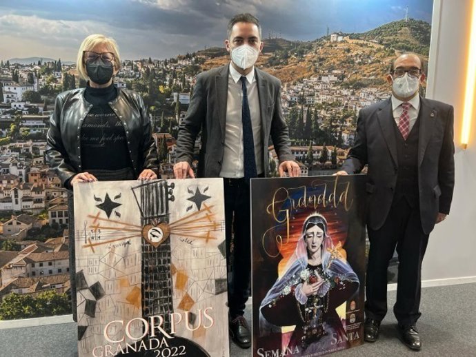 El Ayuntamiento de Granada presenta el cartel de la Semana Santa en Fitur.