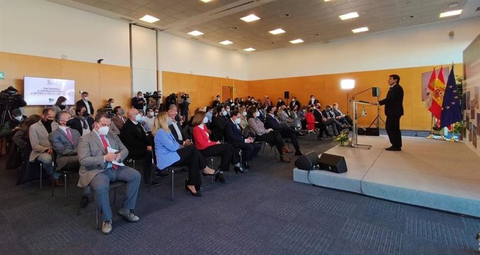 El presidente de la Junta de Castilla y León, Alfonso Fernandez Mañueco, interviene en la presentación del Plan de Sostenibilidad 'Hoces de Segovia' en Fitur.