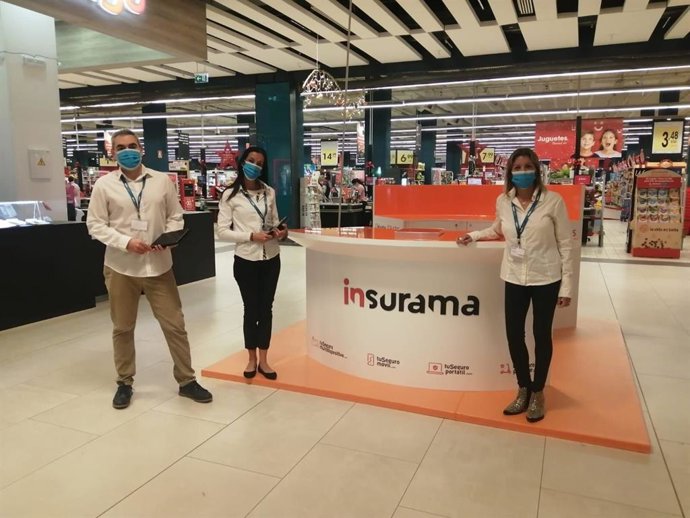 Stand Físico Insurama.