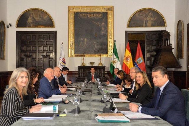 Archivo - Reunión del Consejo de Gobierno andaluz en Sanlúcar de Barrameda en marzo de 2019.