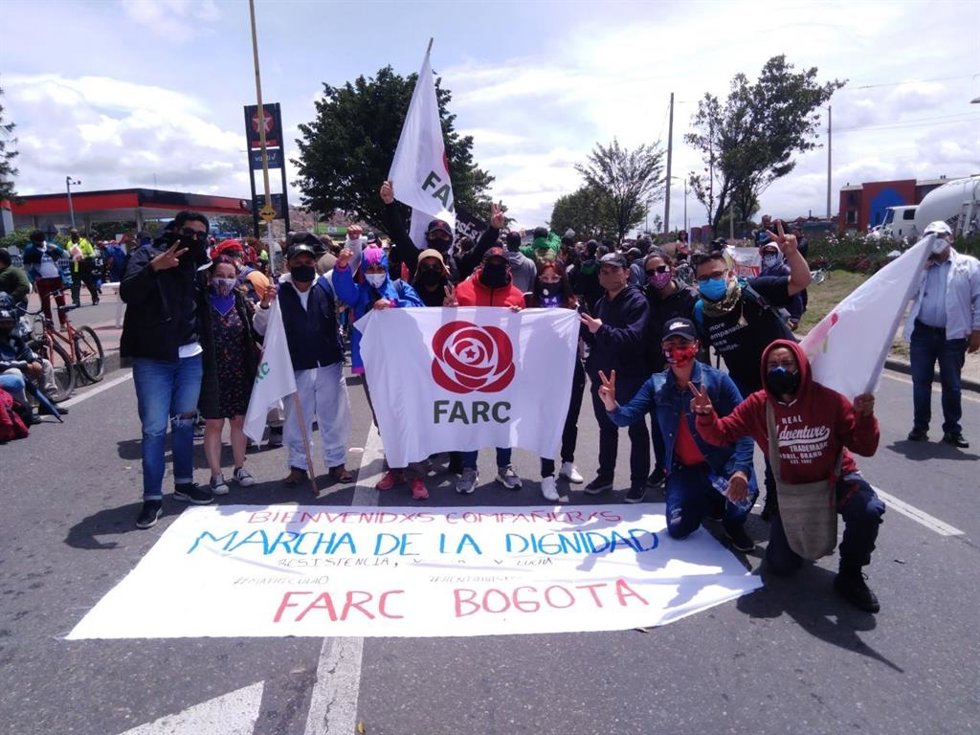 Archivo - Simpatizantes del partido Comunes, antes FARC, en Bogotá.