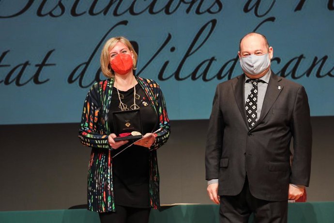 L'exconsellera de Salut Alba Vergés i l'alcalde de Viladecans, Carles Ruiz