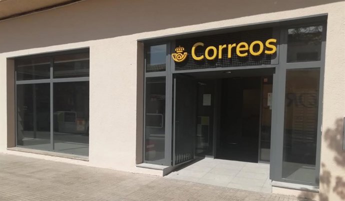 Archivo - Arxiu - Oficina de Correus a Cardedeu (Barcelona)