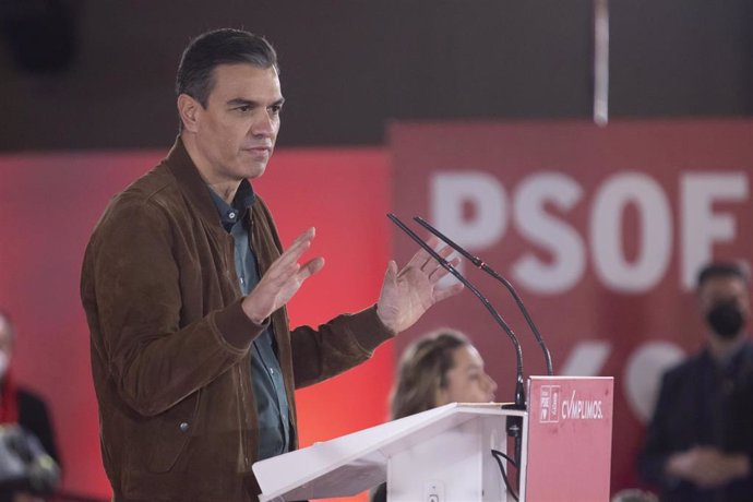 Pedro Sánchez interviene en un acto en Gijón.