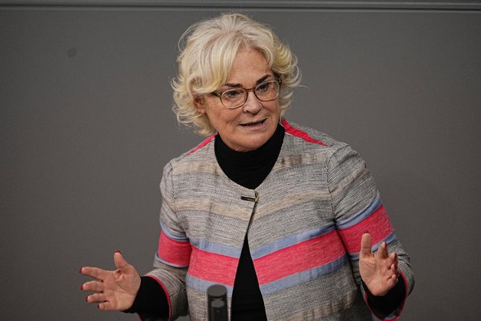 La ministra de Defensa d'Alemanya, Christine Lambrecht