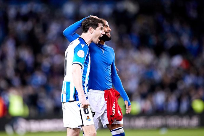Aritz Elustondo and Rafael Alcantara Rafinha of Real Sociedad reacts after win during the match of Copa del Rey match between Real Sociedad and Atletico de Madrid at Reale Arena on 19 of January, 2022 in San Sebastian, Spain.