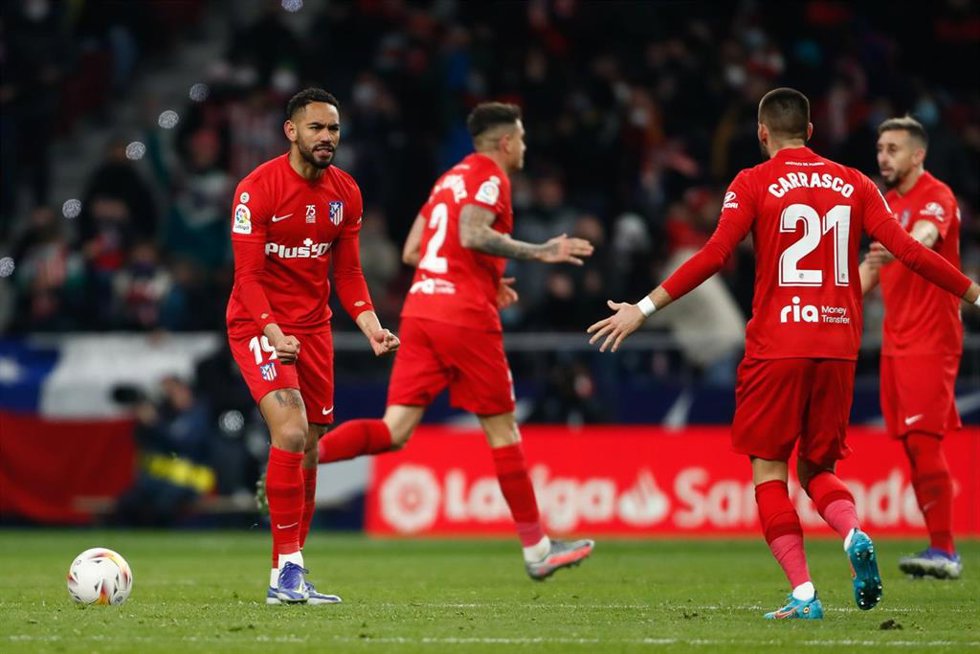 Matheus Cunha celebra el primer gol del Atlético frente al Valencia