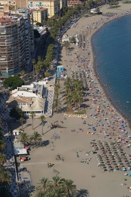 Archivo - Playa de La Malagueta en una imagen de archivo 