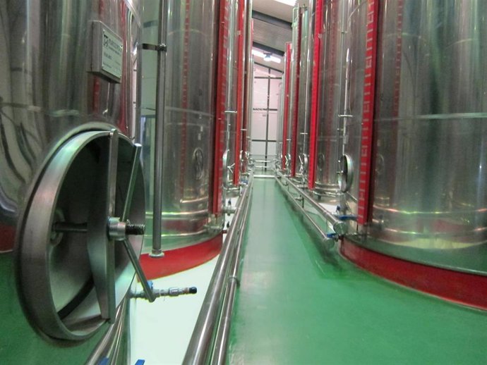 Archivo - Instalaciones de una almazara cordobesa de aceite, el segundo producto más exportado desde la provincia.