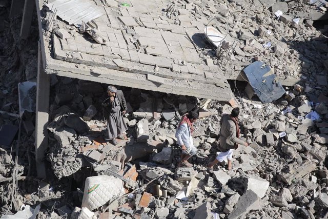 Imagen de archivo de un ataque aéreo en Saná (Yemen)