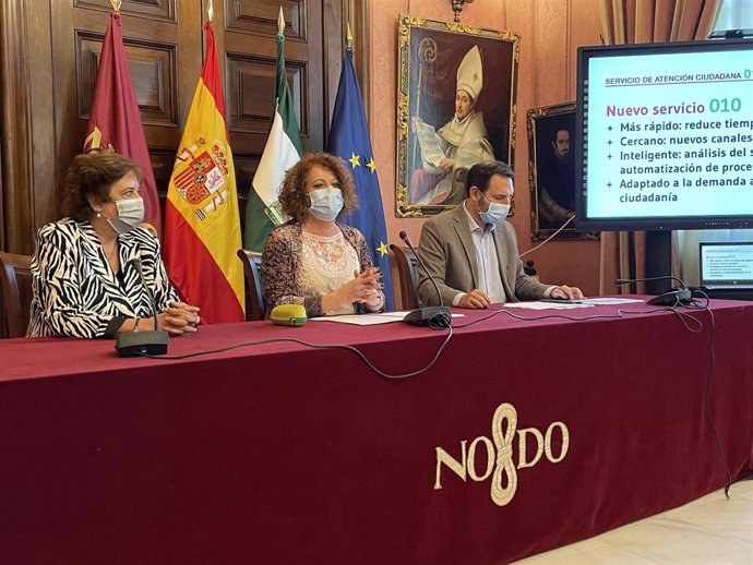 La edil delegada de Igualdad, Participación Ciudadana y Coordinación de Distritos de Sevilla, Adela Castaño, en una foto de archivo.