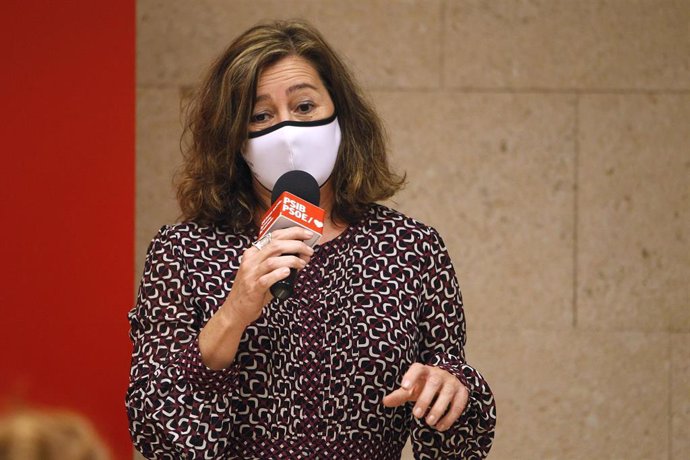 Archivo - La presidenta del Govern Balear, Francina Armengol, en un acto público del PSOE balear. Archivo.