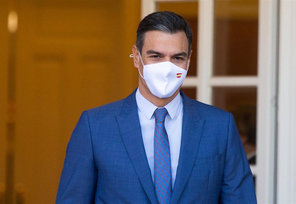 El presidente del Gobierno, Pedro Sánchez, acude a recibir al presidente de la República Dominicana, en el Palacio de la Moncloa, a 20 de enero de 2022, en Madrid (España).