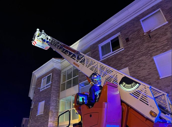 Incendio en un bloque de viviendas en Galapagar.