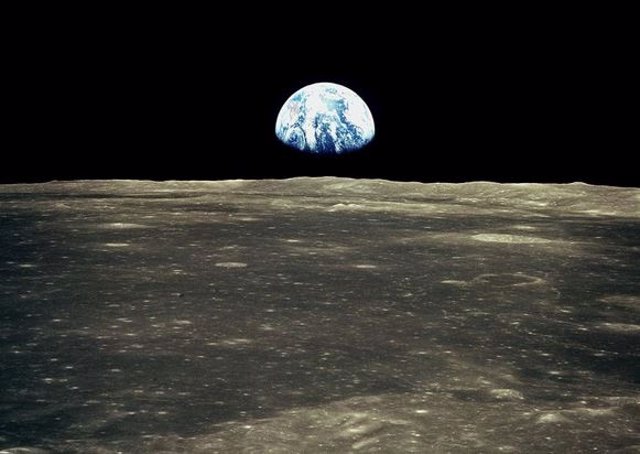 La Tierra, vista desde la Luna