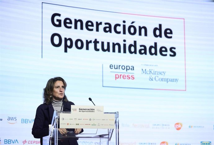 La vicepresidenta tercera y ministra para la Transición Ecológica y el Reto Demográfico, Teresa Ribera, inaugura el desayuno informativo Generación de oportunidades. Desarrollo Sostenible y Oportunidades de los Territorios', en el Auditorio El Beatriz,