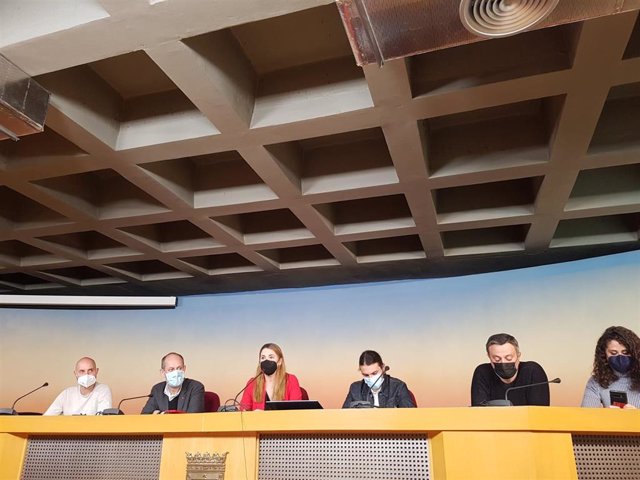 El Grupo Municipal Socialista en Madrid encabezado por Mar Espinar ofrece una rueda de prensa previa al Pleno.