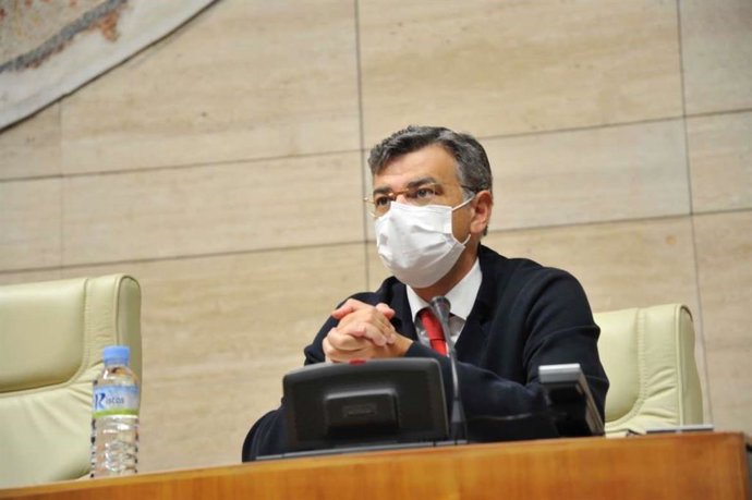 El portavoz de la Junta, Juan Antonio González, comparece en la Asamblea de Extremadura