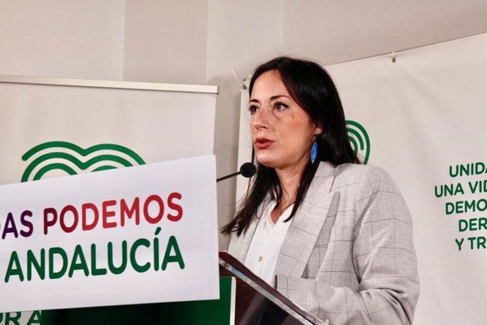 La responsable de la Secretaria Política de Podemos Andalucía y diputada, Isabel Franco, este lunes en rueda de prensa.