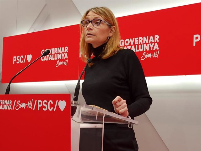 La viceprimera secretaria del PSC Lluïsa Moret en rueda de prensa.