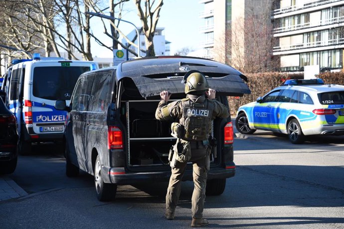 Despliegue de las fuerzas de seguridad de Alemania tras un ataque armado en un campus universitario en Heidelberg