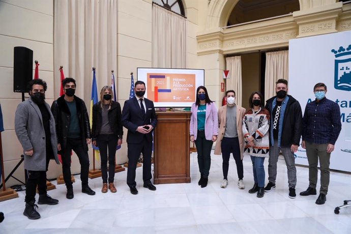 Ayuntamiento de Málaga y Fundación "la Caixa" entregan los premios a la producción artística a 14 proyectos
