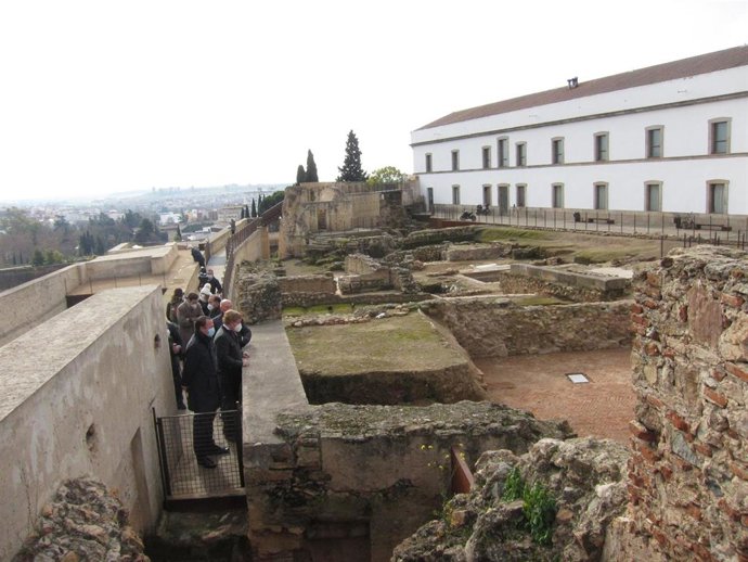 Visita a los yacimientos de la Alcazaba de Badajoz