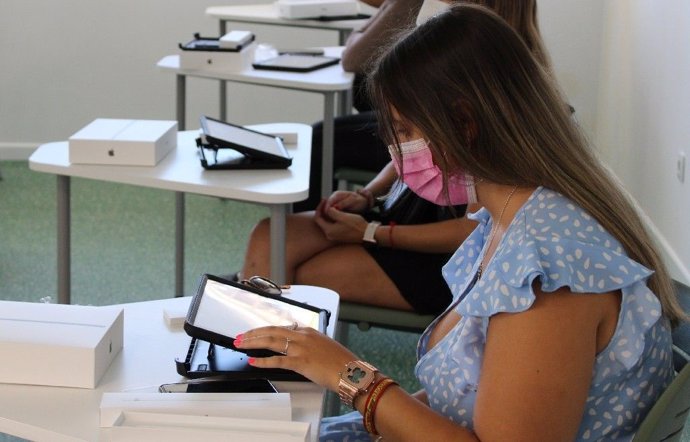 El alumnado y el profesorado cuentan con un Ipad para optimizar