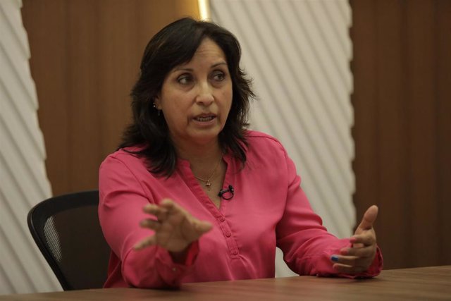 Archivo - La vicepresidenta de Perú, Dina Boluarte