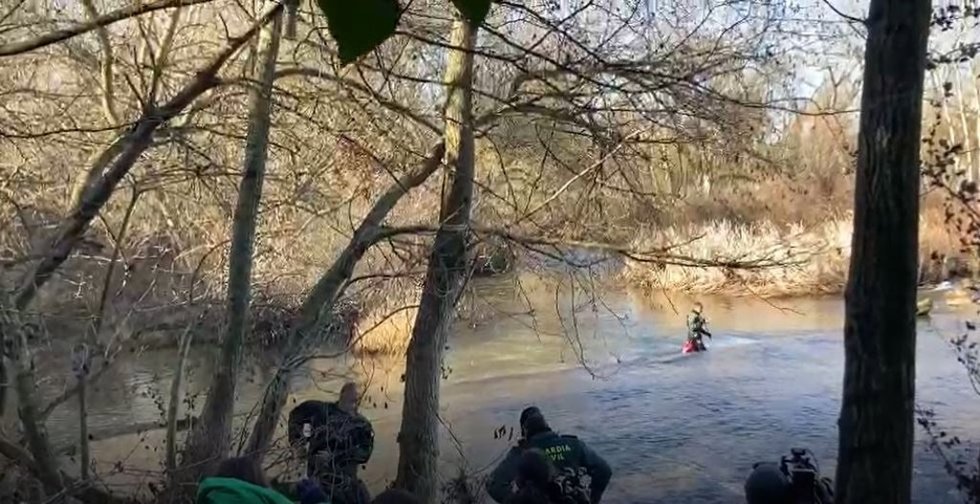 Los GEAS buscan en el río Duero dentro del dispositivo de búsqueda de la joven de Traspinedo (Valladolid).