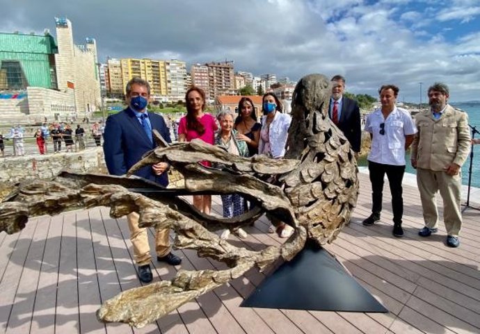 Inauguración de la paloma de la paz en recuerdo de Vital Alsar en una foto de archivo