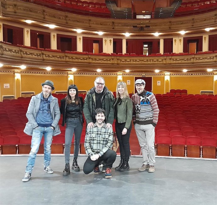 Elenco de la obra 'El rey tuerto'