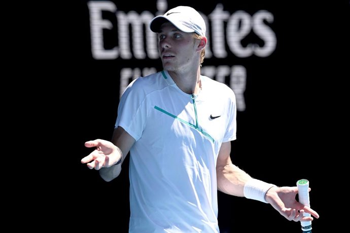 Denis Shapovalov of Canada reacts during his Mens singles quarterfinal match against Rafael Nadal of Spain on Day 9 of the Australian Open, at Melbourne Park, in Melbourne, Tuesday, January 25, 2022. (AAP Image/Dean Lewins) NO ARCHIVING, EDITORIAL USE 