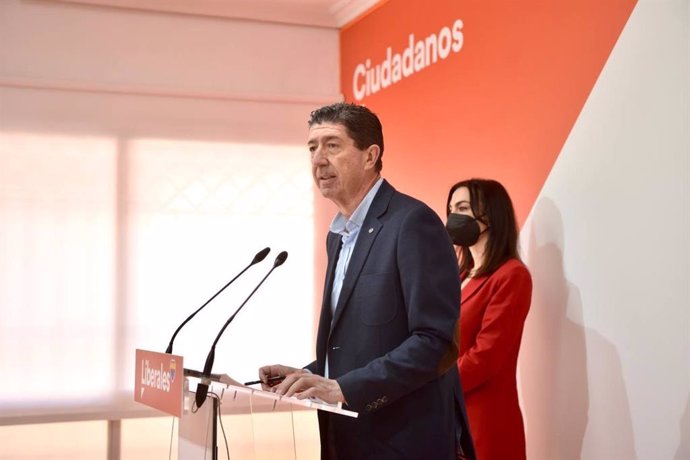 El vicepresidente de la Junta y coordinador de Cs en Andalucía, Juan Marín, este martes en rueda de prensa.