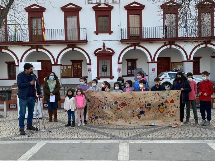 Día internacional de la Educación en Villanueva del Fresno.